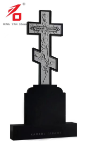 Czarny granitowy pomnik róży na krzyżu