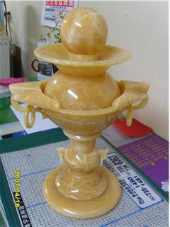 Chiny Xingyan Mihuang Stone Feng Shui Ball Fountain Sculpture