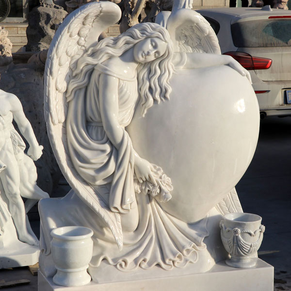 Xingyan White Marble Angel w kształcie serca
